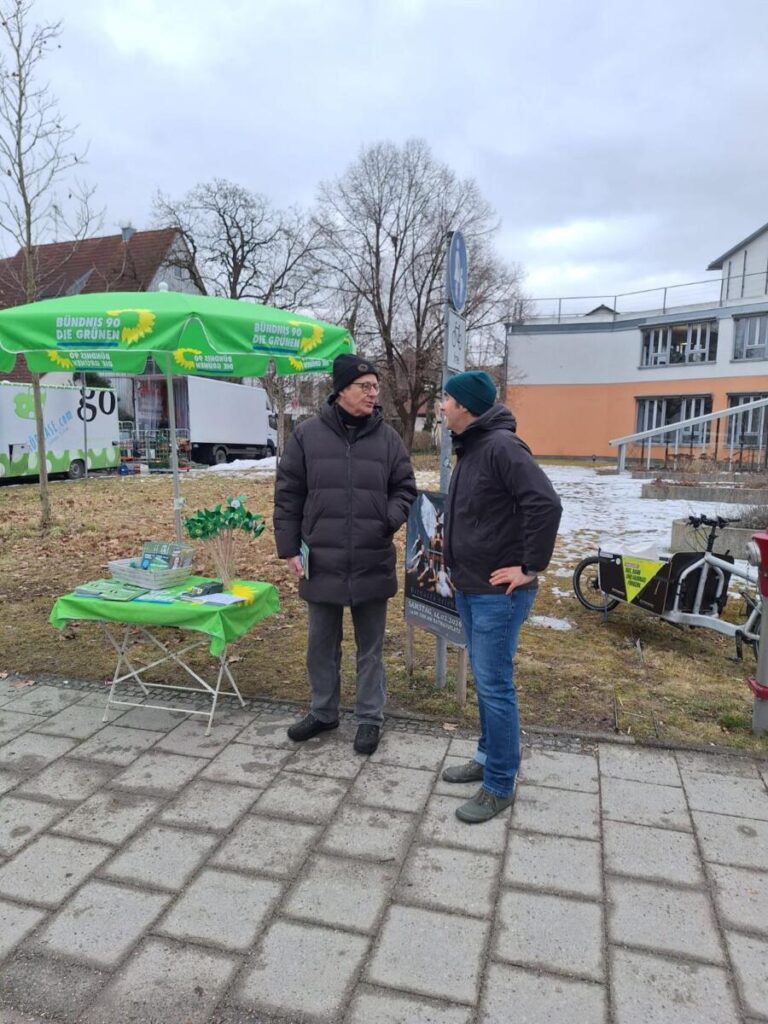 Dialog zur Kommunalwahl (Infostand) am Gemüsemarkt